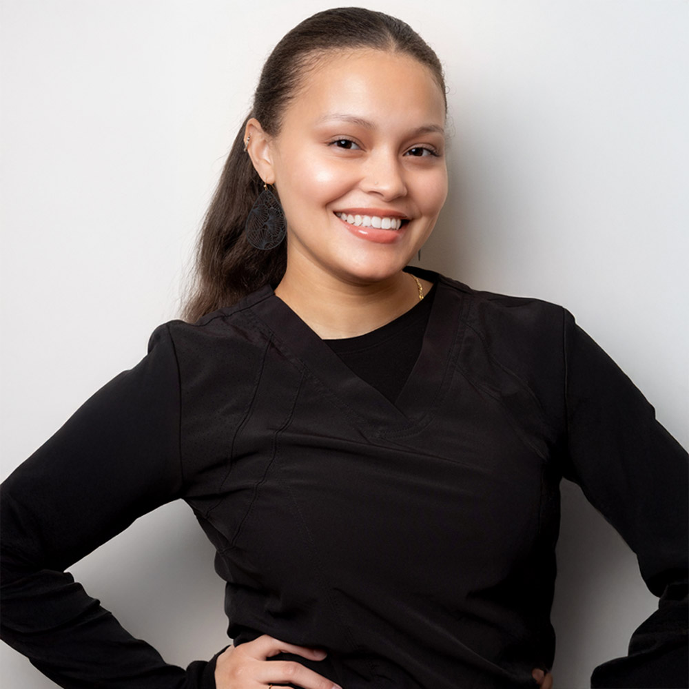 Yarimar Machado-Bilbraut, Front Desk Coordinator